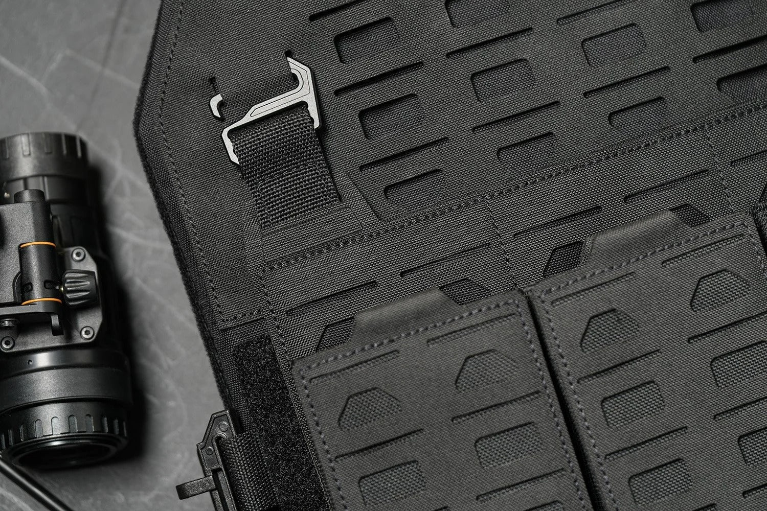 MPCS™ Detachable Molle Flap V2  - Tacvaults